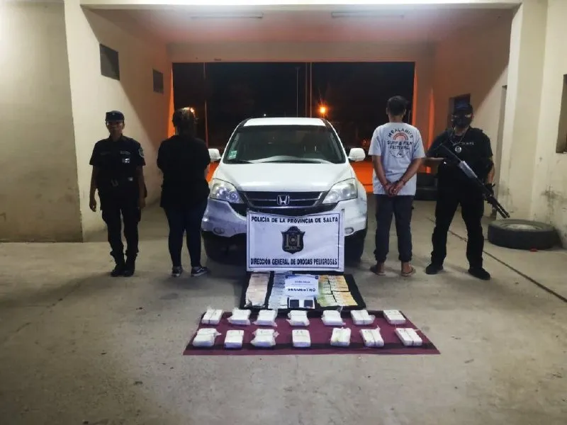 Secuestraron alrededor de 15 kilos de cocaína en un control: dos detenidos