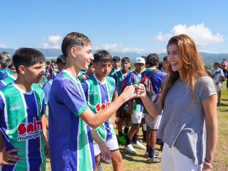 Bettina: "El deporte es fundamental para alejar a nuestros hijos de la calle"