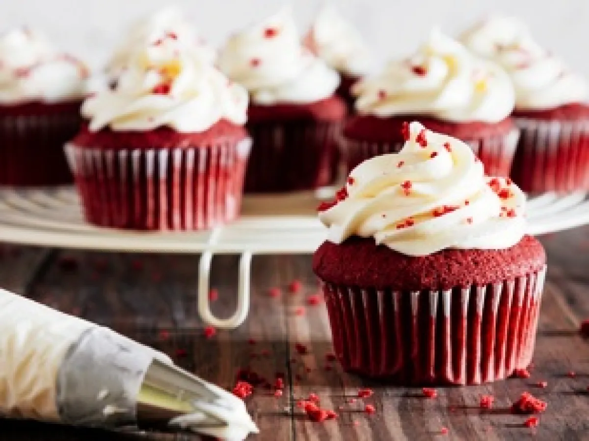 Cupcakes de red velvet: la receta para hacer un postre delicioso en casa y sorprender a todos