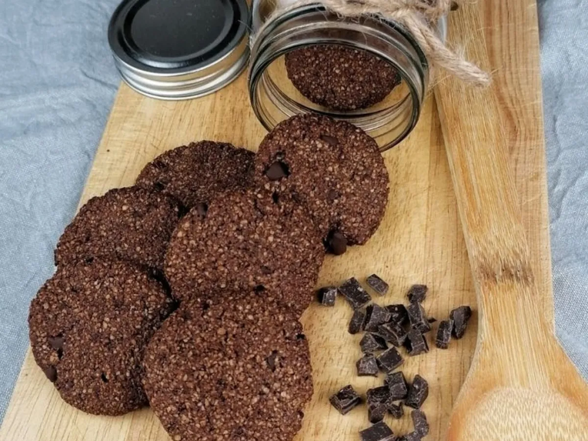 Receta de galletas de avena y cacao con trozos de chocolate