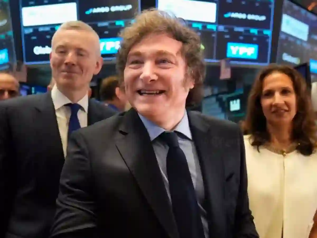 Rueda en verde: el Merval +5,36% y consolida la tendencia tras la victoria de La Libertad Avanza