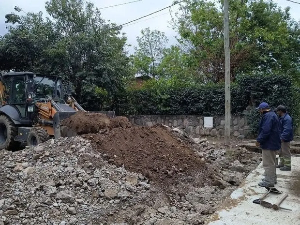 Pavimentan la calle Los Tres Zorritos y mejoran el acceso a Valle Hermoso