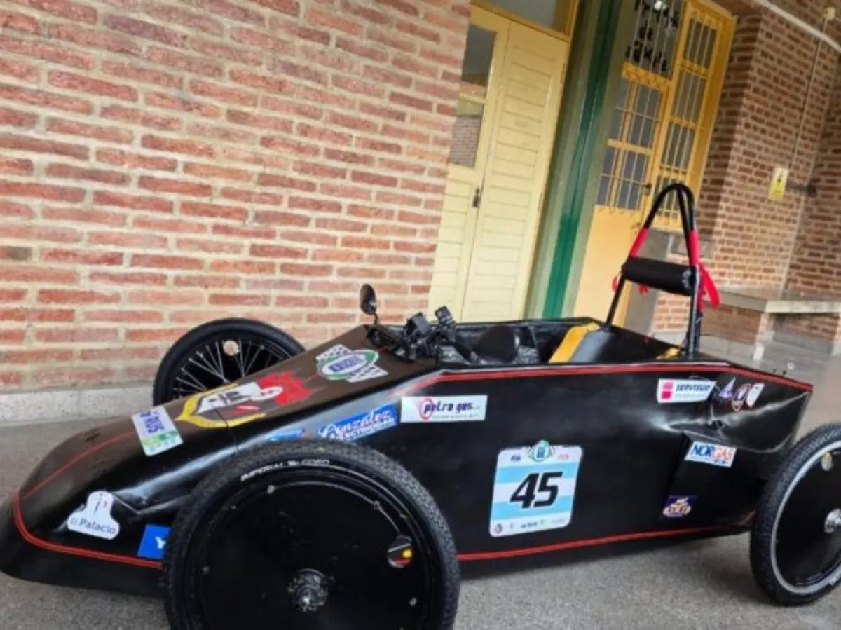 Estudiantes de Salta competirán con su auto eléctrico en el Desafío Eco de YPF