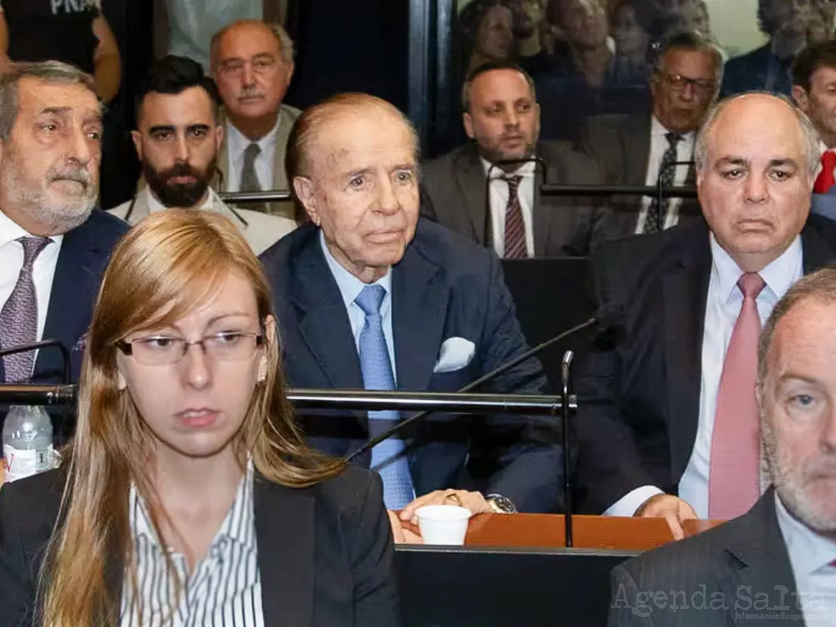 El expresidente Carlos Menem durante la lectura del veredicto en el juicio por el presunto encubrimiento del atentado a la AMIA. (archivo Foto NA: DANIEL VIDES)