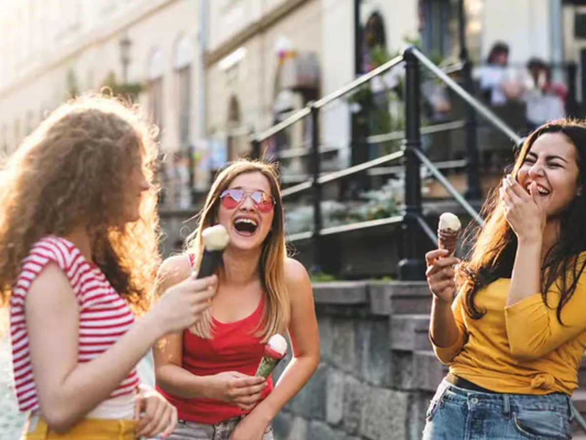 Compartir tiempo de calidad en base a los intereses de los adolescentes, no juzgar y cuidar sin avasallar son algunas de las claves para que los hijos puedan hablar