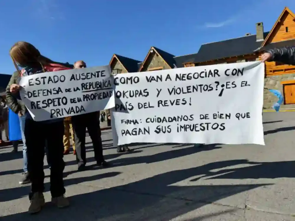 Marchas de vecinos en Bariloche