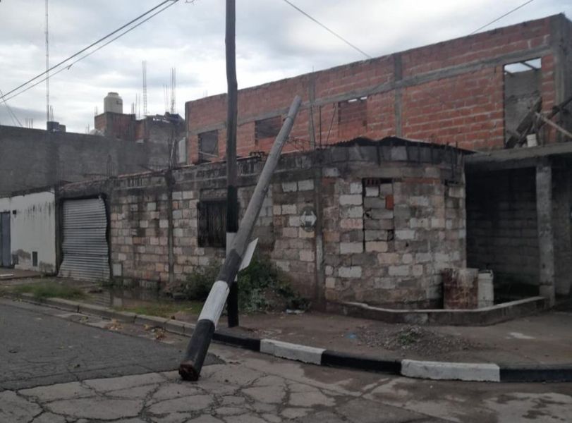 Postes caídos