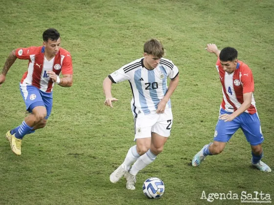 Argentina debutó con derrota ante Paraguay