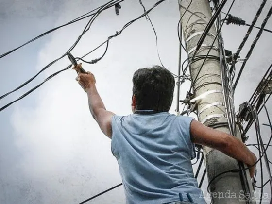 Salteño le robó el cableado a una humilde familia y quedó filmado