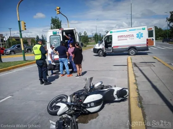 Un motociclista embistió a un peatón en Av. Banchik