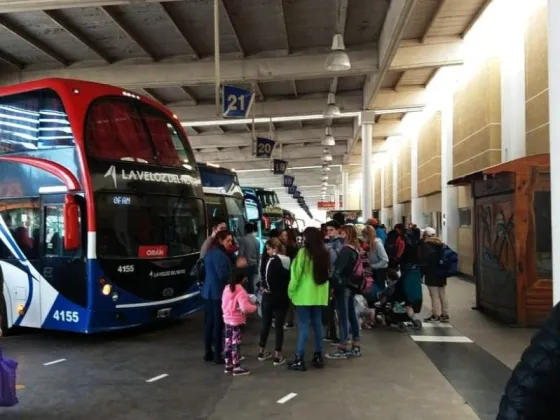 Advierten un paro de colectivos de media distancia para el martes próximo