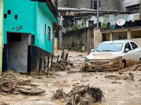 Las históricas lluvias dejan 40 muertos en el litoral paulista y decenas de personas están desaparecidas