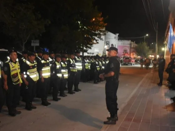 La Policía  brindó seguridad a cerca de 40 mil personas en las veladas de la Serenata
