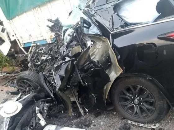 Así quedó la camioneta Toyota.