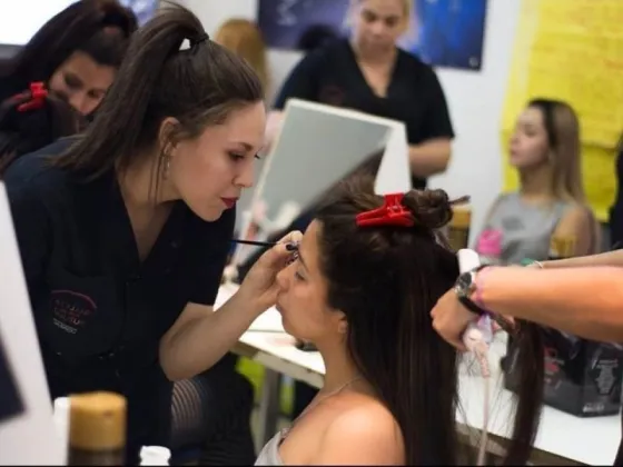 Se dictará un curso gratuito de maquillaje, manicuría y cuidado de la piel