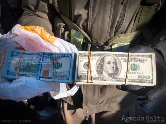 Viajaban con más de $14 millones flojo de papeles y se los secuestró Gendarmería