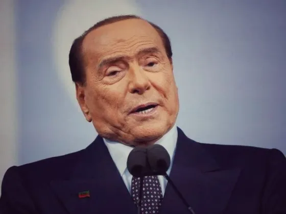 Silvio Berlusconi fue ingresado en terapia intensiva en Milán por un problema cardíaco