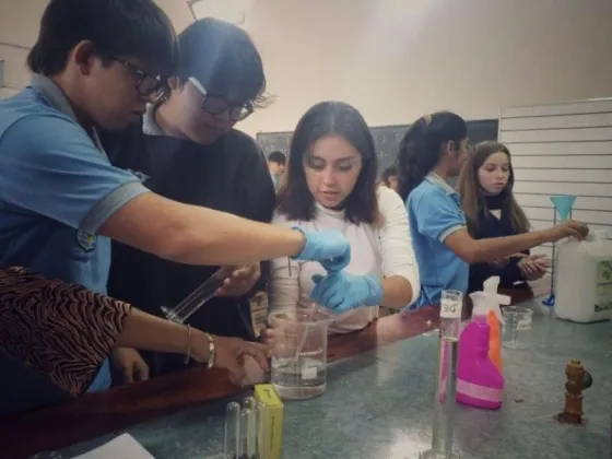 Estudiantes inventaron repelente para el Dengue