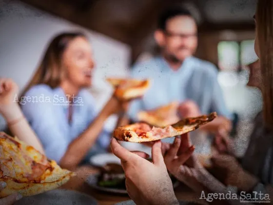 Comer una pizza con amigos cuesta hoy seis veces más caro que hace 4 años