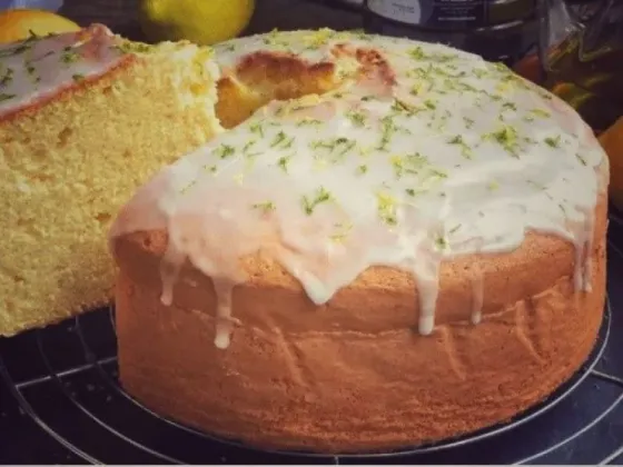 Mate y merienda: la riquísima receta de bizcochuelo de limón que no te podés perder