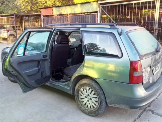 TERRIBLE: un remisero fue asaltado a punta de cuchillo en barrio Castañares