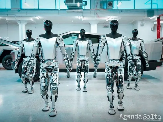 Elon Musk presentó su escalofriante ejército de robots humanoides Optimus