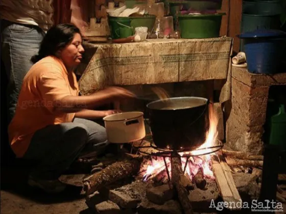 POBREZA: Solo la mitad de los hogares salteños tiene gas de red o electricidad para cocinar
