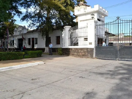 Imputaron a efectivo del Servicio Penitenciario por pegarle en el rostro a un interno