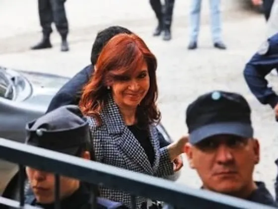 El fiscal Guillermo Marijuan pidió sobreseer a Cristina Kirchner