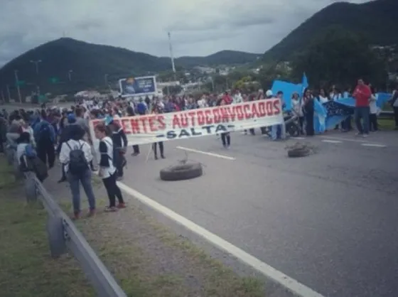 La justicia imputó a los docentes que fueron detenidos en el acceso a Salta