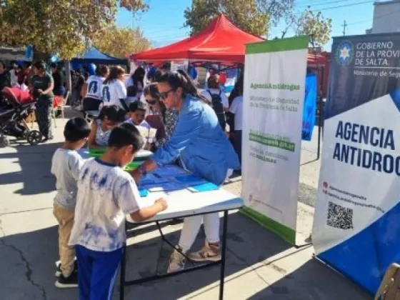 Trabajo preventivo de la Agencia Antidrogas en barrio Santa Lucía