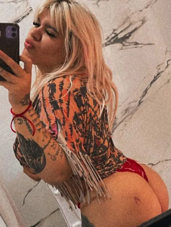 More Rial posó en colaless y de espaldas en Instagram y dejó a la vista un tatuaje secreto