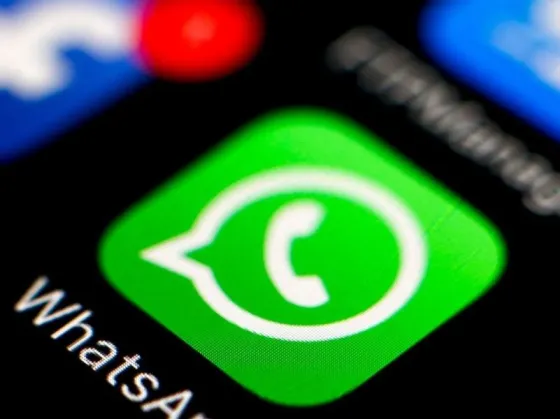WhatsApp: le robó la cuenta a una menor y acosó a sus compañeras de colegio