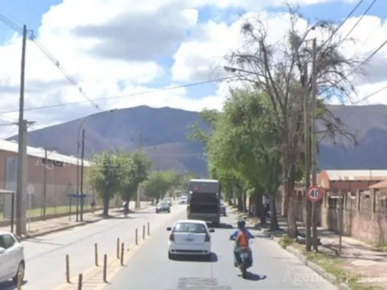 Remisero trucho se hace pasar por amigo y roba a un jubilado: víctima narra los detalles