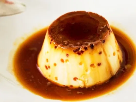 Flan casero extra cremoso: la receta secreta y superrápida para que salga espectacular