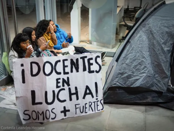 Quinta semana de paro docente: el gobierno pide que regresen a las aulas para recuperar el tiempo perdido