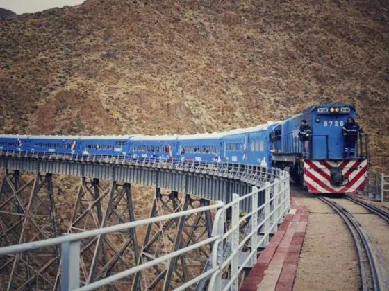 Por el corte de los docentes en la Ruta 51 tuvieron que suspender el viaje del tren de las nubes