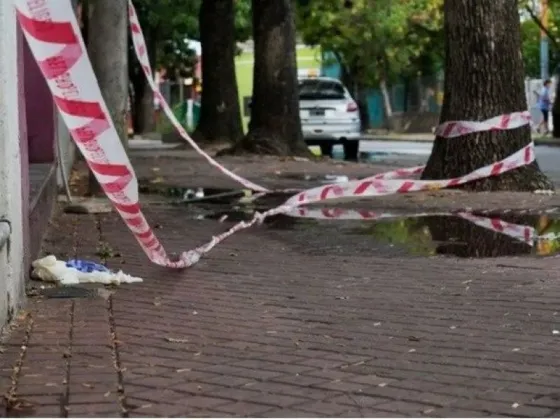Acribillaron a un adolescente de 17 años y otro joven de 20 fue asesinado por una gorra