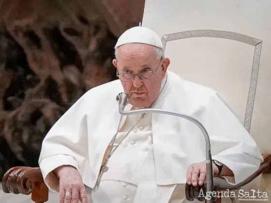 El Papa Francisco se recupera de forma regular en hospital de Roma