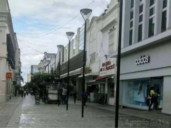 Comerciantes de Salta lamentan verse afectados por la situación económica y las constantes protestas