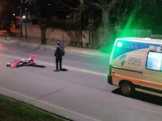 El Portezuelo: un motociclista resultó con politraumatismos tras impactar violentamente contra un auto
