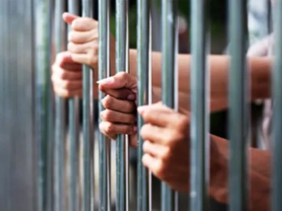 Condenan a dos mujeres y un hombre por venta de drogas en barrio Norte Grande