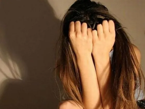 Padrastro pervertido abusaba sexualmente de dos menores; la madre estaba en conocimiento de los hechos