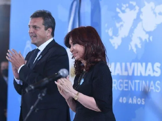 Sergio Massa se muestra con Cristina Kirchner y “Wado” de Pedro en su primer acto como candidato