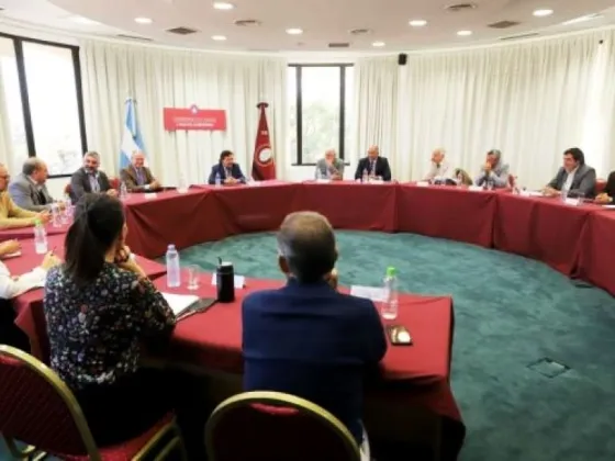 El gobernador Sáenz se reunió con su gabinete