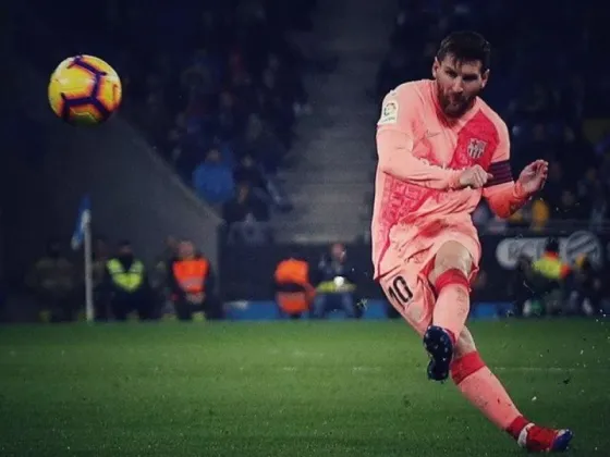 Messi superó a Maradona en el ranking de jugadores con más goles de tiro libre