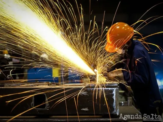 La industria pyme se desacelera y cae 0,6% anual en junio