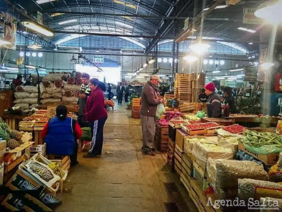 ¡Frutas y verduras son un lujo! Caen las ventas en el mercado Cofruthos a niveles dramáticos