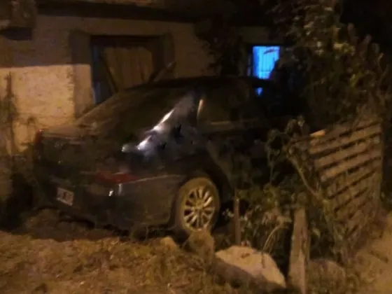 Salteño borracho terminó en el jardín de una vivienda