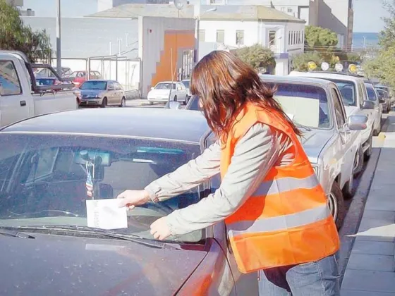Permisionarios piden subir a $150 el estacionamiento medido